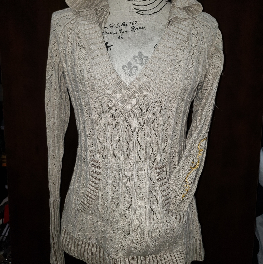 DKNY hooded sweater with pouch
